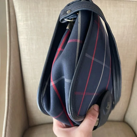Authentic Burberrys vintage nova check blue crossbody bag (A2003)